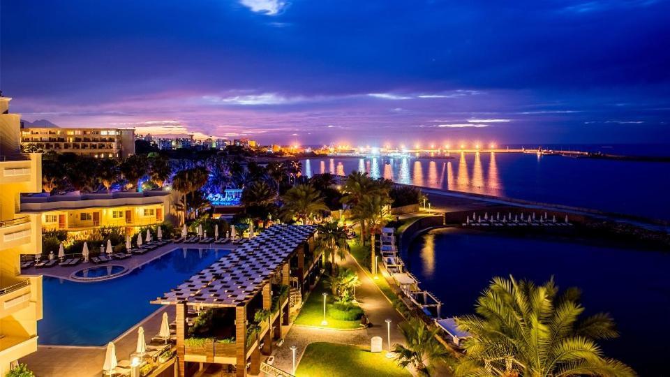 קיירניה Vuni Palace Luxury Resort & Beach & Casino מראה חיצוני תמונה