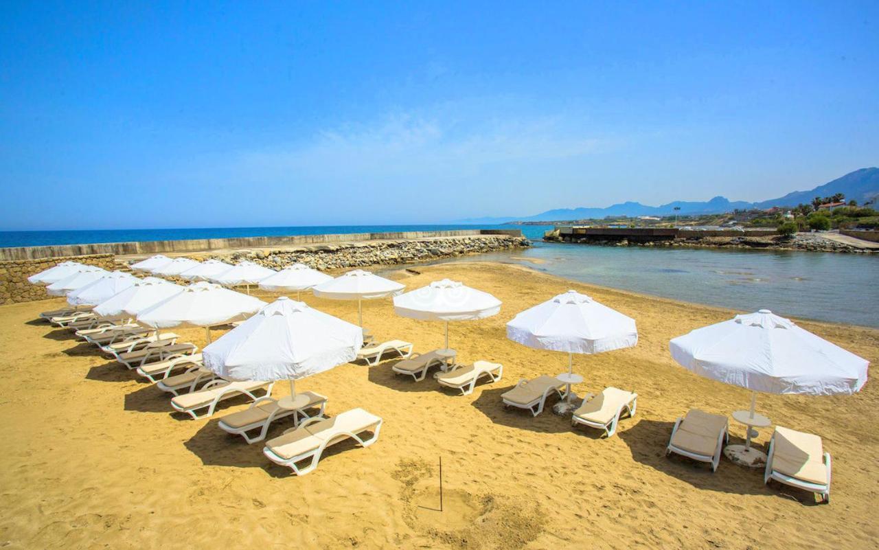 קיירניה Vuni Palace Luxury Resort & Beach & Casino מראה חיצוני תמונה