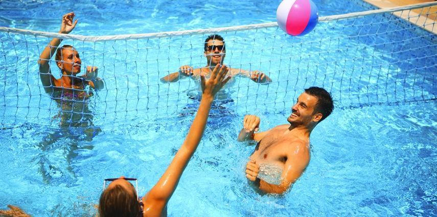 קיירניה Vuni Palace Luxury Resort & Beach & Casino מראה חיצוני תמונה