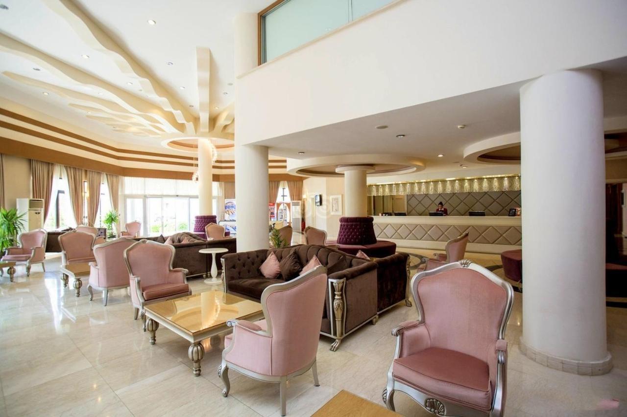 קיירניה Vuni Palace Luxury Resort & Beach & Casino מראה חיצוני תמונה