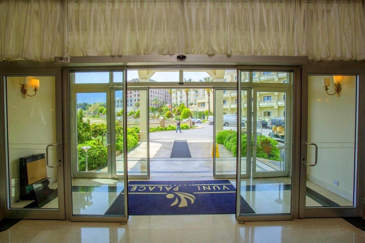 קיירניה Vuni Palace Luxury Resort & Beach & Casino מראה חיצוני תמונה